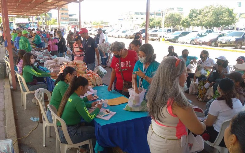 Trabajadores de la gobernación fueron favorecidos con jornada médica y