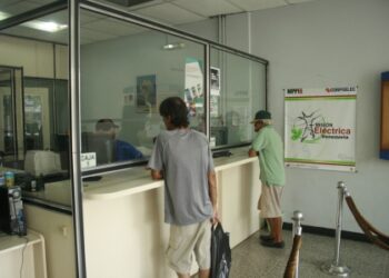 Corpoelec retomó sistema de recaudación en oficinas de Anzoátegui