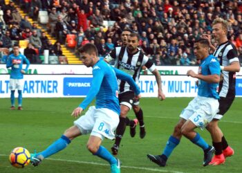 Napoli retornó a la cima de la Serie A con una victoria 1-0 ante Udinese