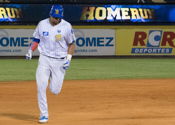 Navegantes superó ayer   a Leones y se adueñó  de la segunda posición