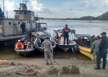 Hallaron tres cuerpos sin vida tras naufragio de embarcaciones en río Orinoco