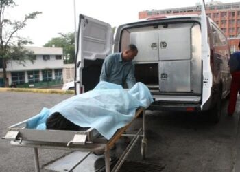 Un veinteañero murió en presunta refriega con uniformados