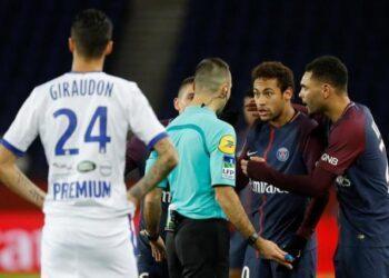 El Estrasburgo provoca la primera derrota del París Saint Germain