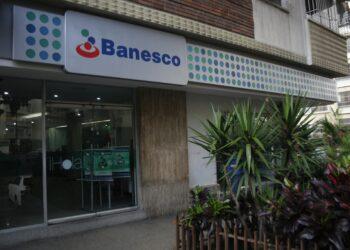 Banesco sube a 25 millones de bolívares gasto diario para tarjetas de débito