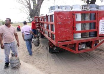 Comité: Pdvsa sólo tiene 80 bombonas de gas  para surtir al eje centro