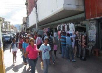 Economía informal ha bajado producto de la crisis