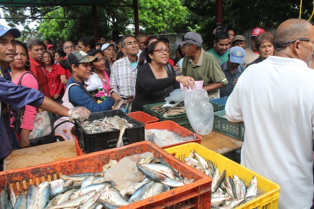 En un kilo de filetes de sardinas se va casi medio salario m nimo