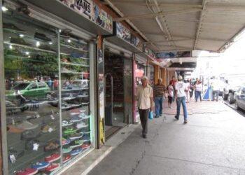 Los zapatos más baratos subieron 4 veces su precio