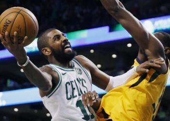 Celtics supera 114-103 a 76ers de Filadelfia en Londres