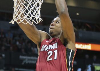 Heat de Miami sale avante y llega a siete éxitos al hilo