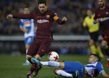 Barsa visitará al complicado Betis y Madrid chocará con La Coruña