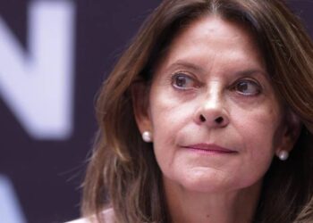 Aspirante presidencial colombiana pide evitar en su país la crisis que existe en Venezuela