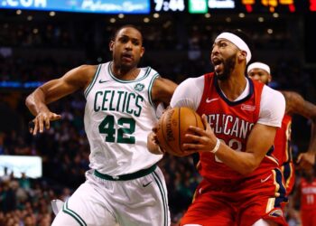 Anthony Davis brilló en el aspecto ofensivo y Pelicans doblegó a Celtics en la NBA