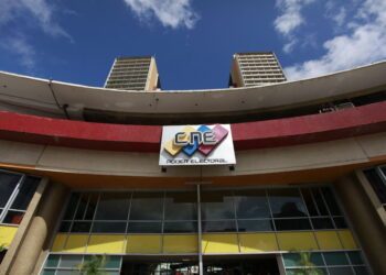 Cinco partidos políticos deberán renovarse ante el CNE