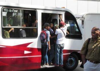 Proponen aumentar pasaje hasta los 3 mil bolívares