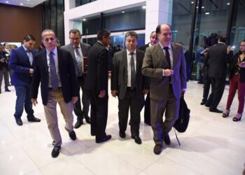 Representantes de la oposición niegan acuerdo con gobierno