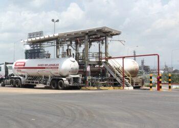 Aseguran que en dos años han renunciado 25 mil petroleros