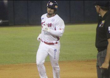 Tigres madrugó a Leones y se impuso en un duelo de felinos en Maracay