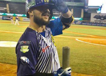 Luis Torrens conectó el batazo oportuno y Navegantes venció a Tiburones