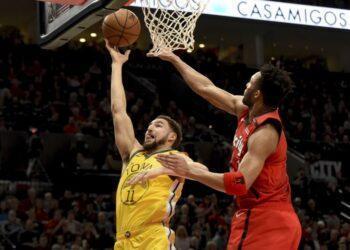 Warriors vengan derrota y ganan 115-105 a Blazers