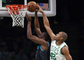 Portland y Boston aplastaron a sus respectivos rivales