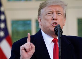 Trump se mueve contra los propietarios chinos de las aplicaciones TikTok y WeChat