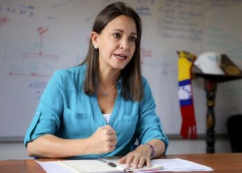 María Corina Machado insiste en propuesta   de operación extranjera para la paz