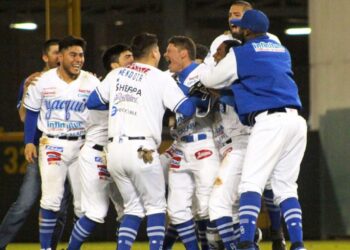 Yaquis igualó semifinal mexicana y Mazatlán recortó diferencia ante Charros