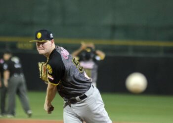 Logan Darnell dictó una cátedra de pitcheo y Leones dejó en jaque a Caribes (+Fotos)