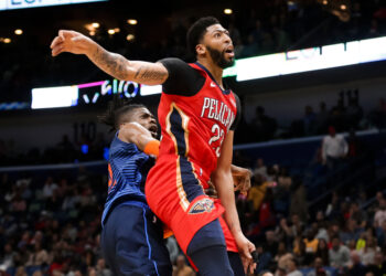 Anthony Davis se lesiona en triunfo de Pelicans ante Thunder