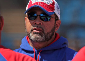 Oswaldo Guillén no seguirá con Tiburones de La Guaira