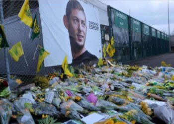 Encuentran restos de la avioneta en la que viajaba Sala