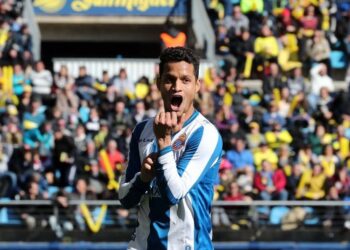 Roberto Rosales anotó un golazo en el empate entre Espanyol y Villarreal (+Video)