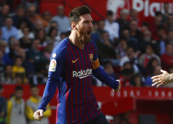 Messi supera duelo del Mundial y regresa a Argentina