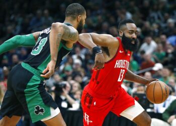 Harden se inpiró y anidó 42 puntos contra Irving y Boston
