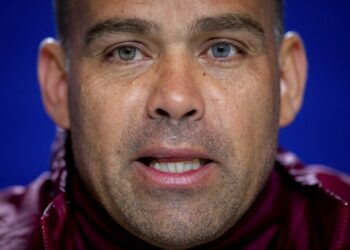 Técnico de Venezuela renuncia tras victoria sobre Argentina