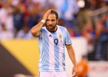 Gonzalo Higuaín se retira de selección Argentina