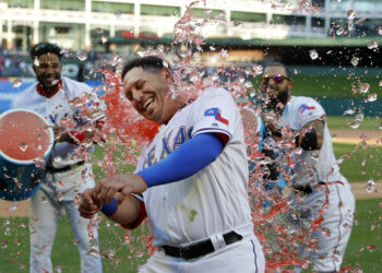 Asdrúbal Cabrera remolcó tres en triunfo de Texas