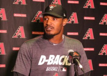 Arizona le repitió la dosis a Bravos de Ronald Acuña