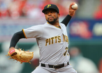 Felipe Vázquez llegó a 5 salvados con Pittsburgh