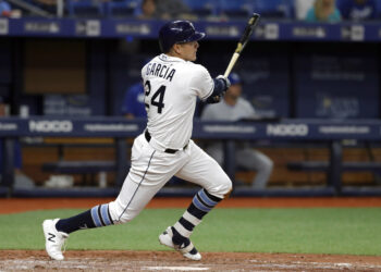 Tampa Bay salió de mala racha venciendo a Reales