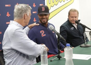 Medias Rojas y Bogaerts firman nuevo contrato por siete años