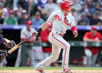 César Hernández siente que Filadelfia mejoró con la llegada de Bryce Harper