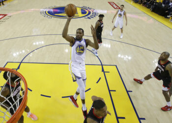 Durant mostró el camino para que Warriors venciera a Houston