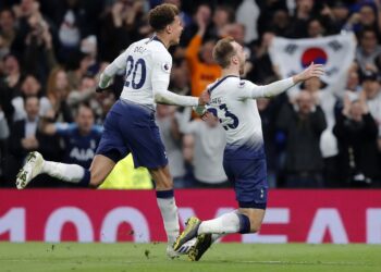 Gol postrero de Eriksen salva a Tottenham