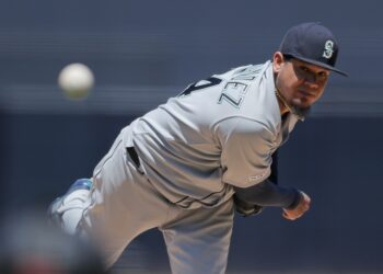 Chris Paddack anula a Marineros; Padres se impone sobre un gran Félix Hernández