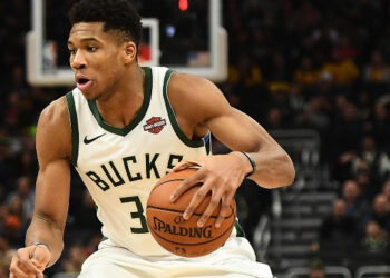 Milwaukee aplastó a Detroit con Antetokounmpo al frente
