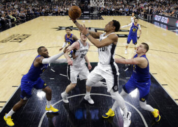 Spurs obliga a 7mo juego, con paliza sobre Nuggets