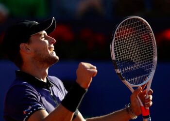 Thiem sorprende a Nadal en semis en Barcelona