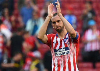 Godín anuncia su salida del Atlético